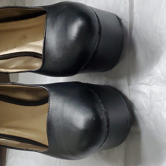 Platform Heals - Picture 2 of 8